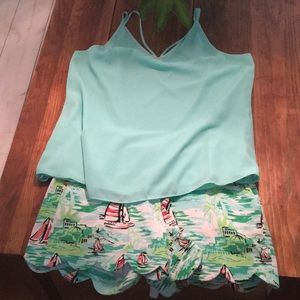 Adorable crown and ivy short set.